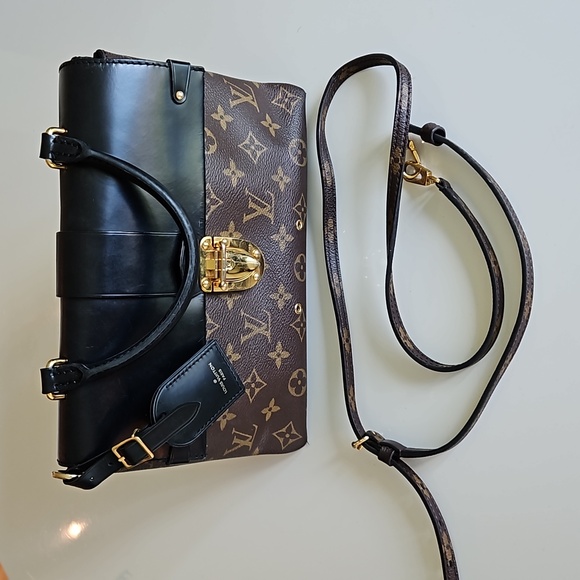 Louis Vuitton One Handle Flap Bag - Picture 3 of 11